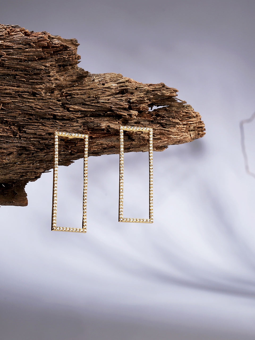 

LAIDA Gold-Plated Geometric Drop Earrings