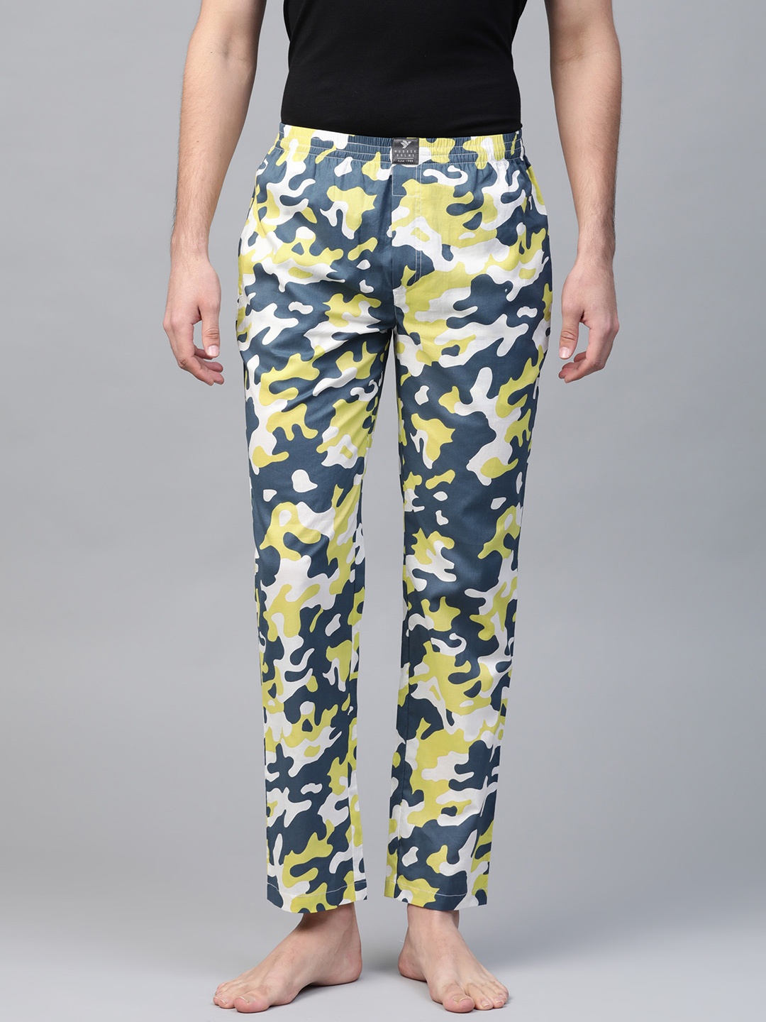 

Hubberholme Men Navy & Lime Green Camouflage Print Lounge Pants, Navy blue