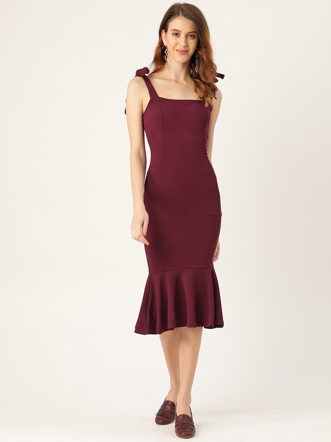 

Veni Vidi Vici Women Burgundy Solid Bodycon Dress