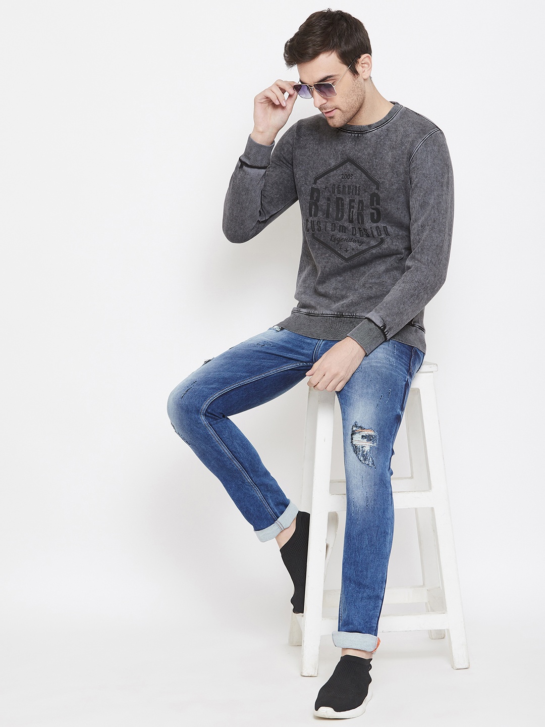 

Crimsoune Club Men Grey Printed Sweatshirt