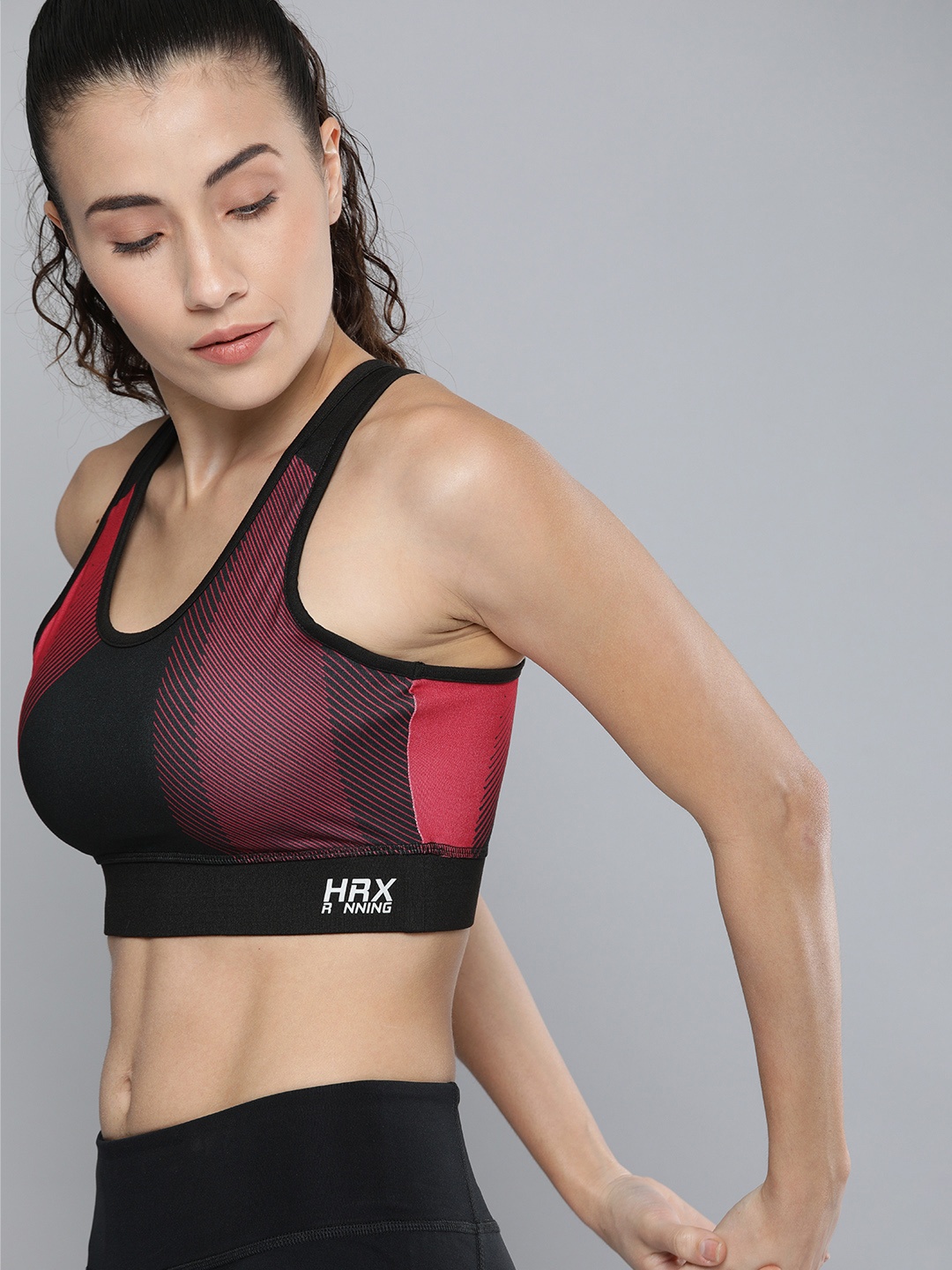 

HRX by Hrithik Roshan Black Solid Non-Wired Lightly Padded Workout Bra
