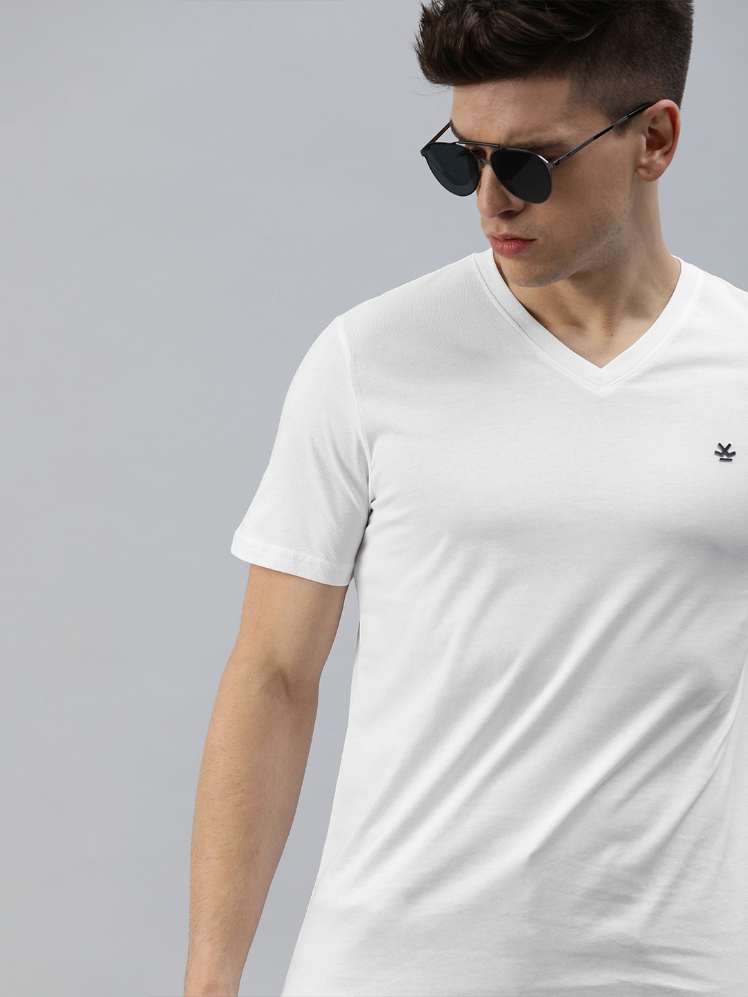 

WROGN Men White V-Neck T-shirt