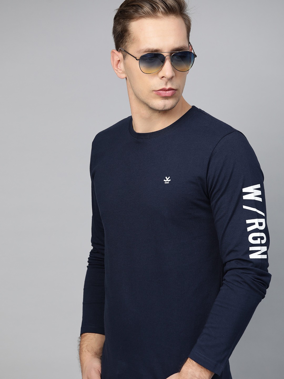 

WROGN Men Navy Blue Slim Fit Solid Round Neck T-shirt