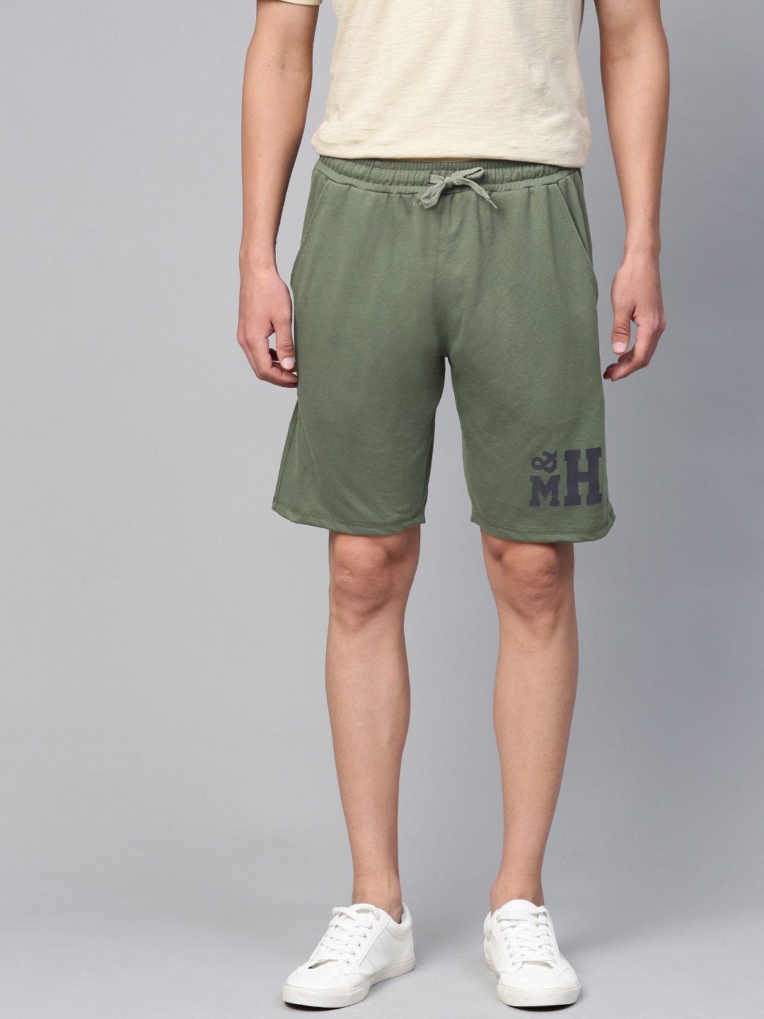 

Mast & Harbour Men Olive Green Solid Regular Fit Shorts