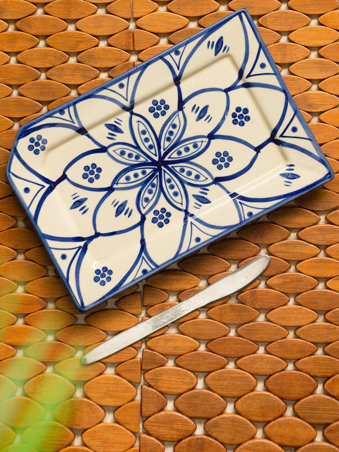 

ExclusiveLane Moroccan Floral Hand-Painted Studio Pottery Ceramic Serveware Platter, White