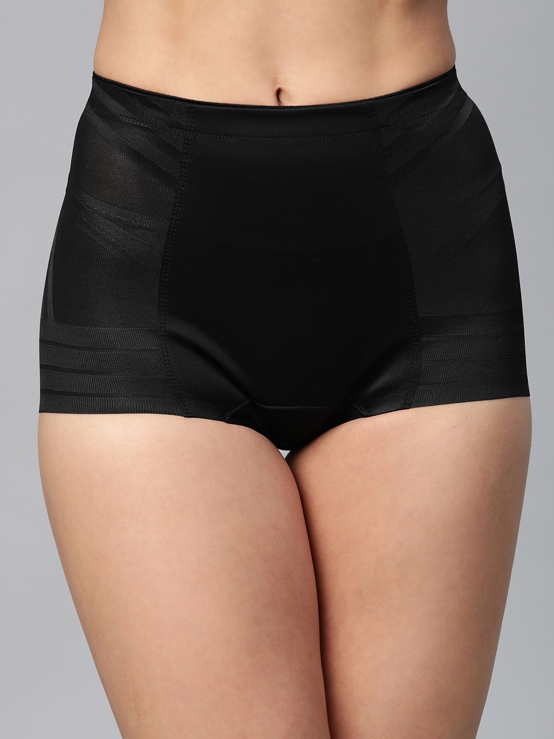 

Marks & Spencer Black Magicwear Firm Control Low-Leg Briefs T331510