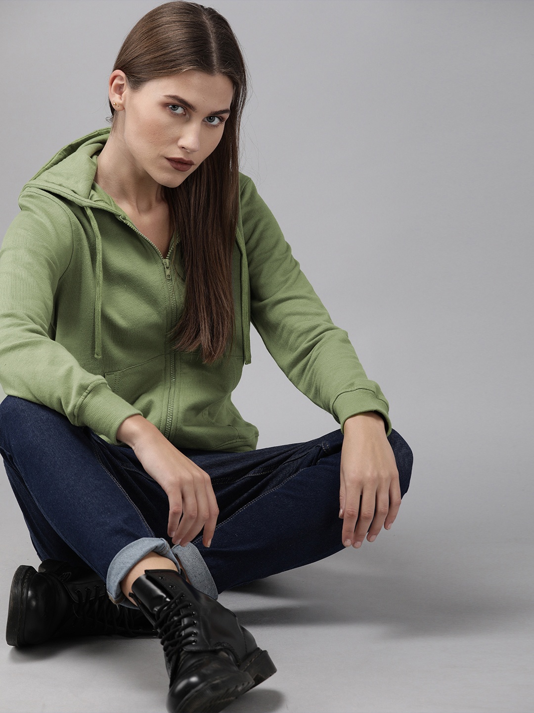 

Roadster Women Green Solid Hooded Front-Open Green Turn Sweatshirt