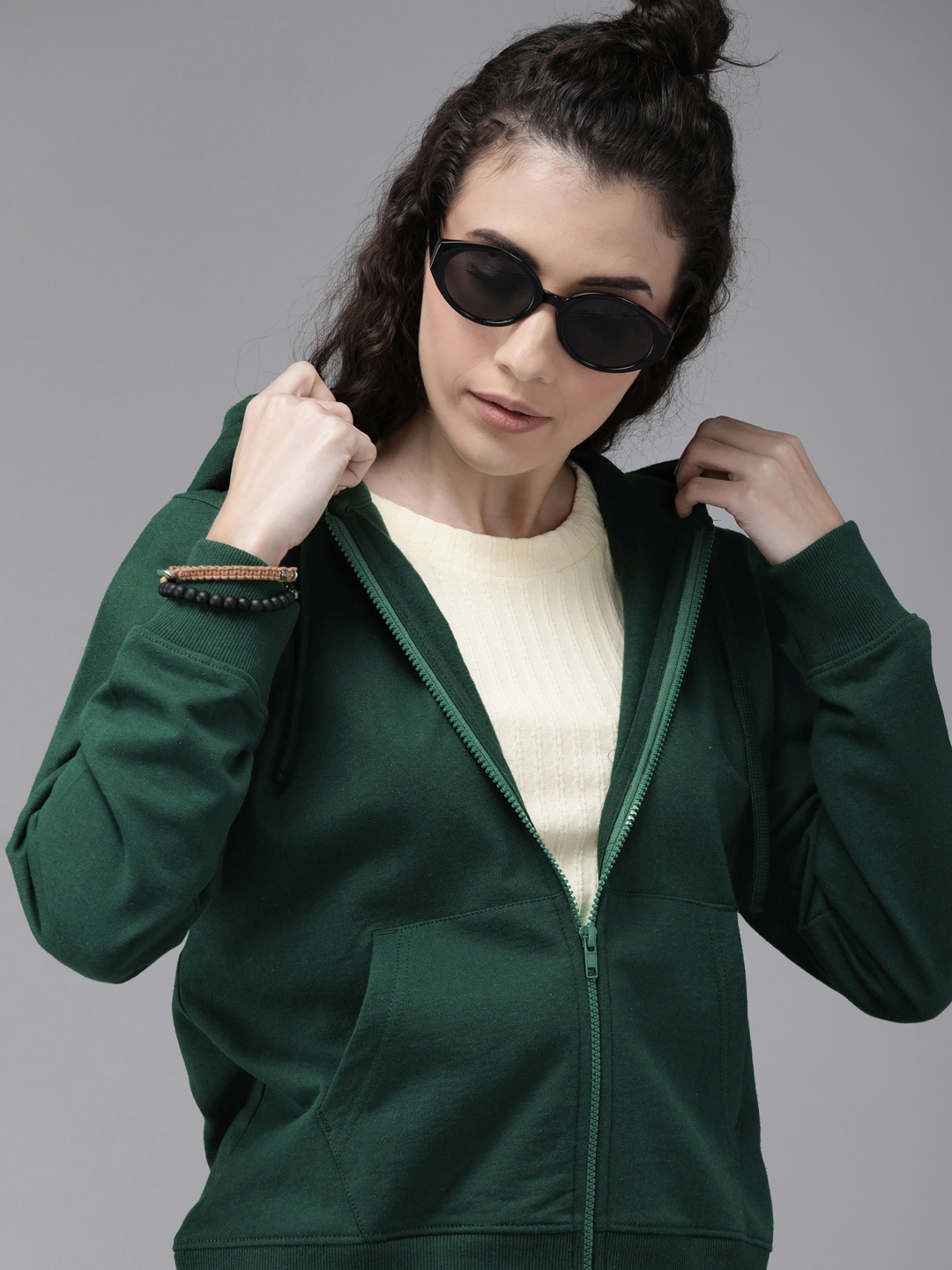 

Roadster GreenTurn Women Green Solid Hooded Sustainable Sweatshirt