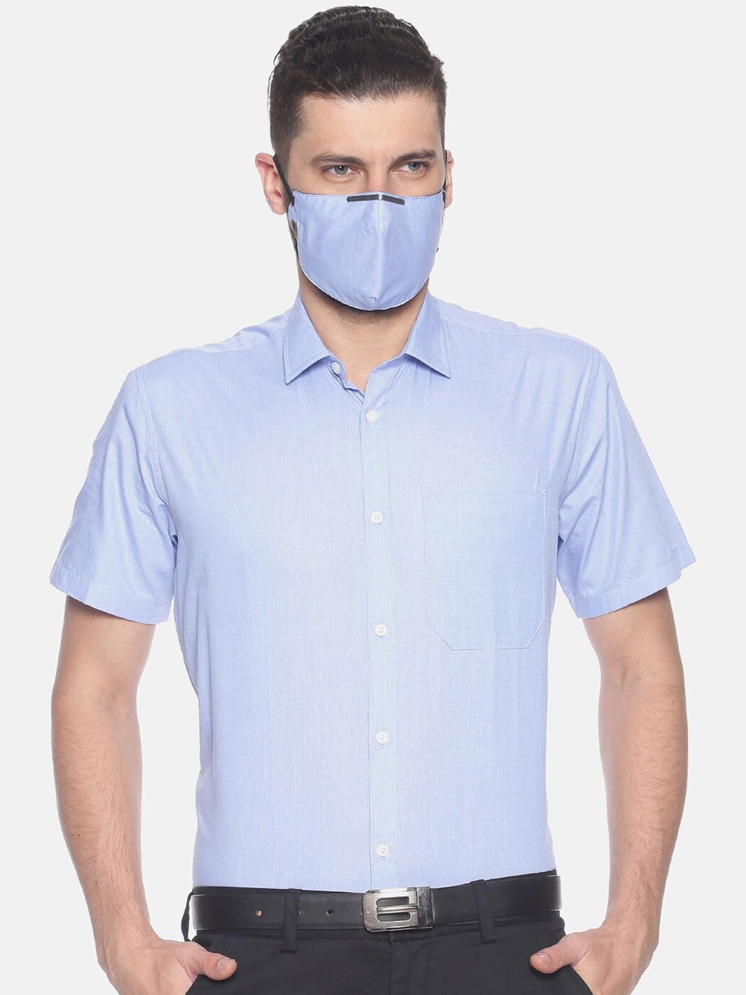 

Balista Men Blue Standard Tailored Fit Solid Giza Cotton Formal Shirt