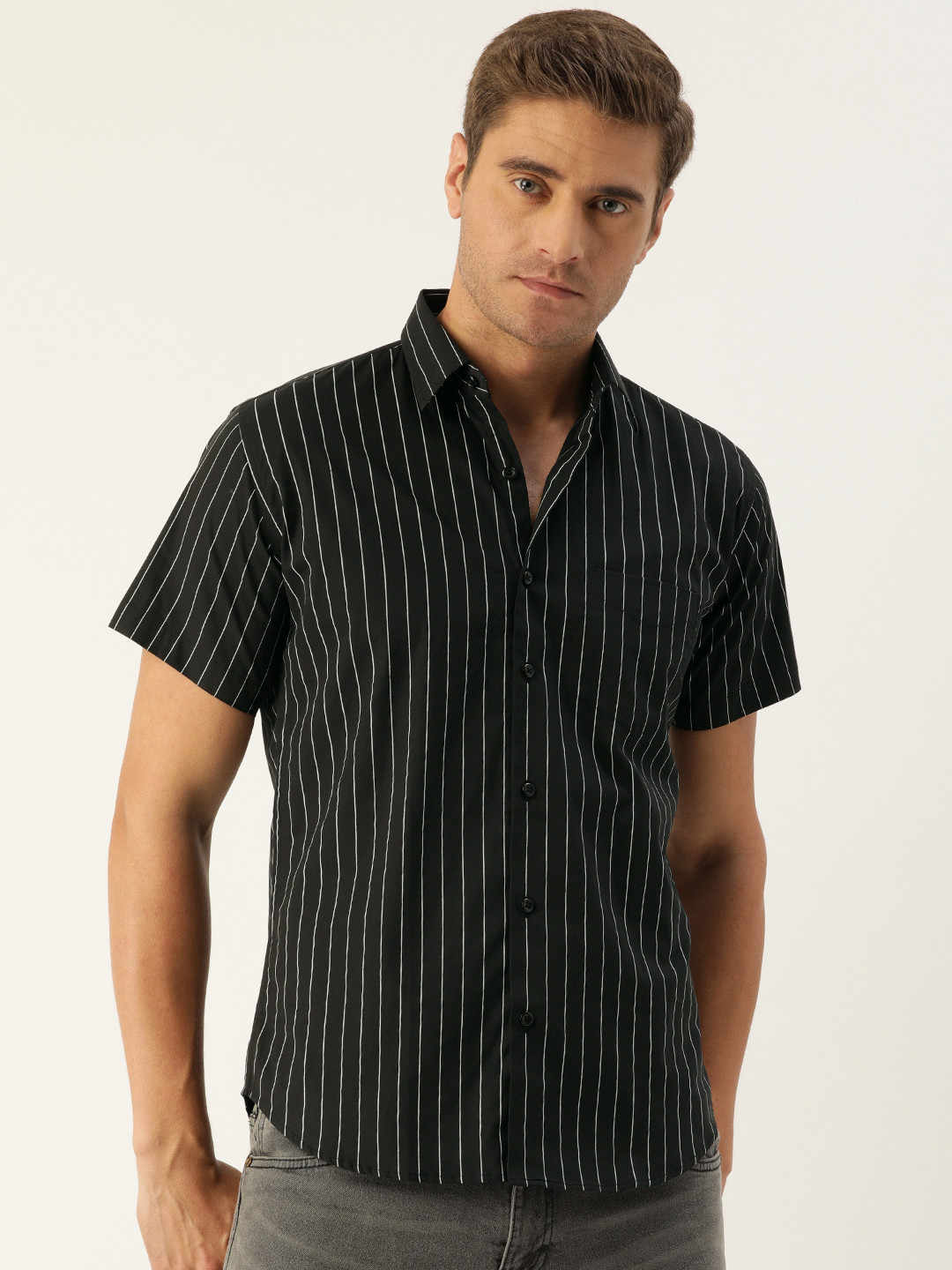 

Hancock Men Black & White Slim Fit Striped Casual Shirt