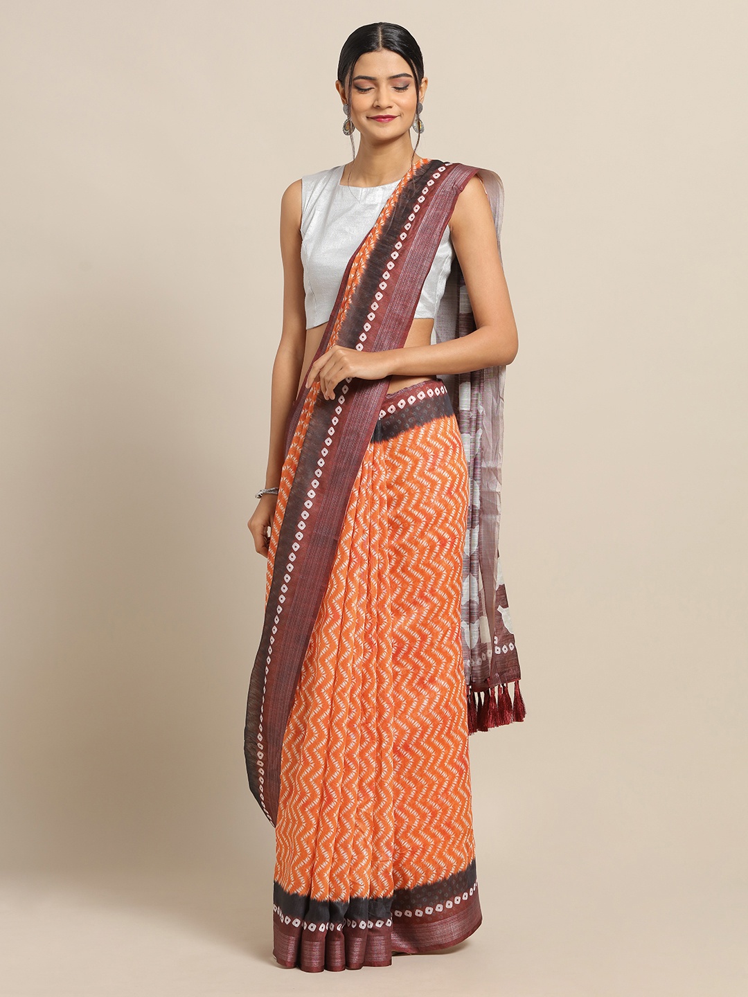 

VASTRANAND Orange & Brown Cotton Blend Printed Bandhani Saree