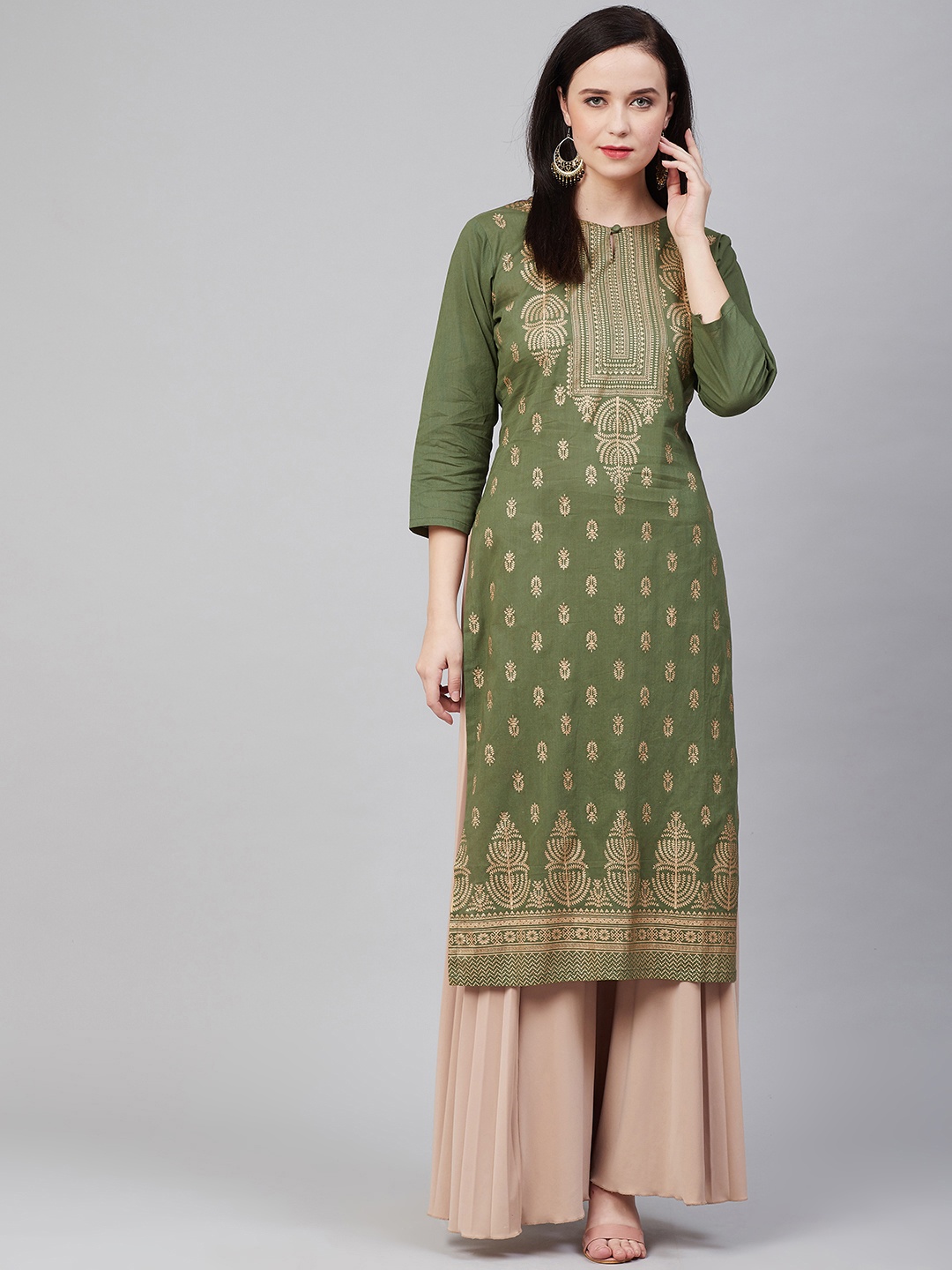 

Bhama Couture Women Olive Green & Golden Block Print Straight Kurta