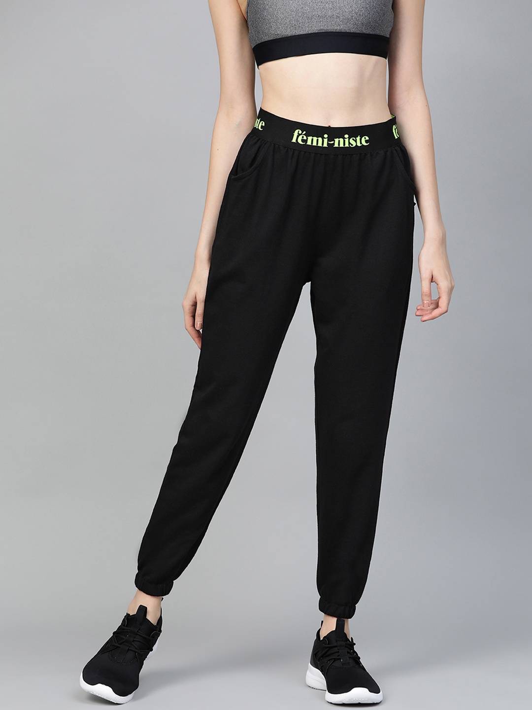 

Hubberholme Women Black Slim Fit Solid Joggers