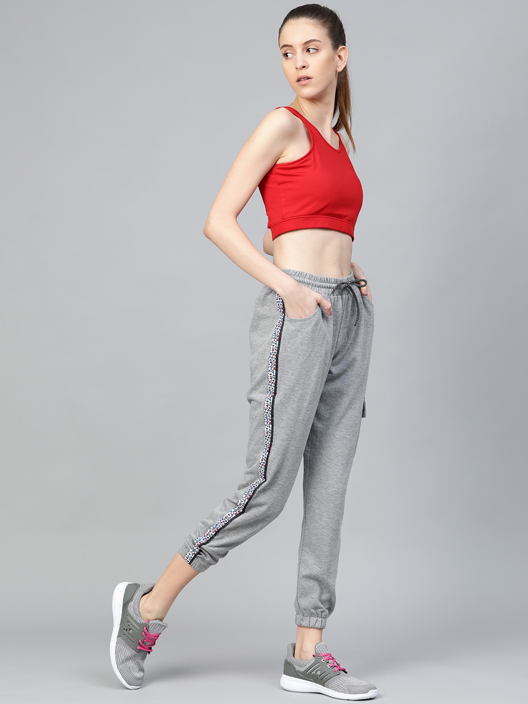 

Hubberholme Women Grey Melange Slim Fit Solid Joggers