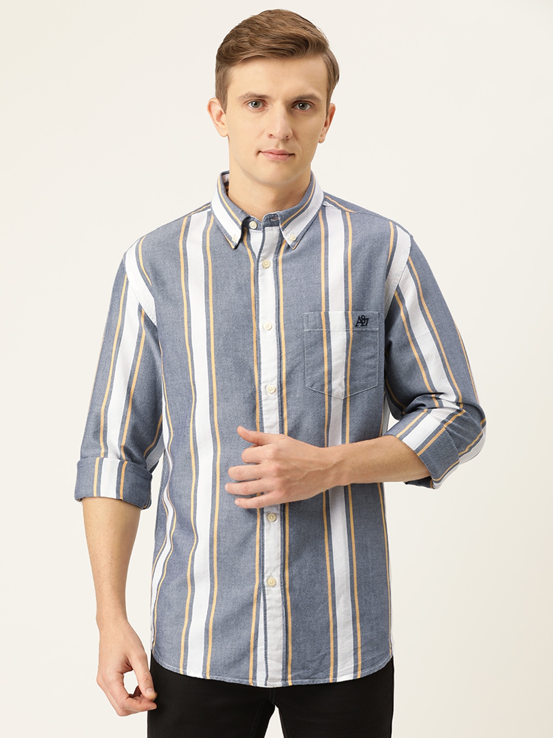 

Aeropostale Men Blue & White Regular Fit Striped Casual Shirt