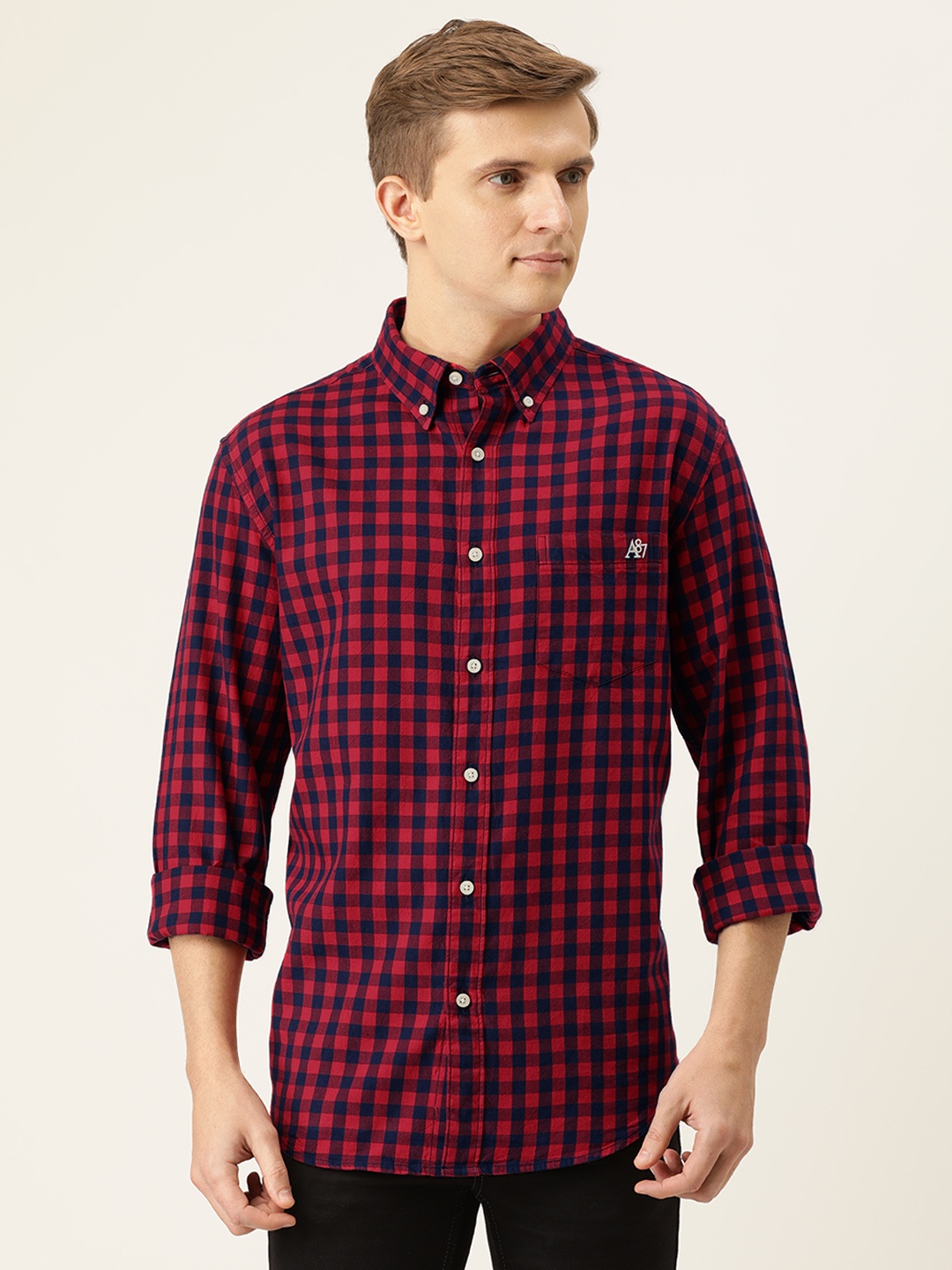 

Aeropostale Men Red & Navy Blue Regular Fit Checked Casual Shirt