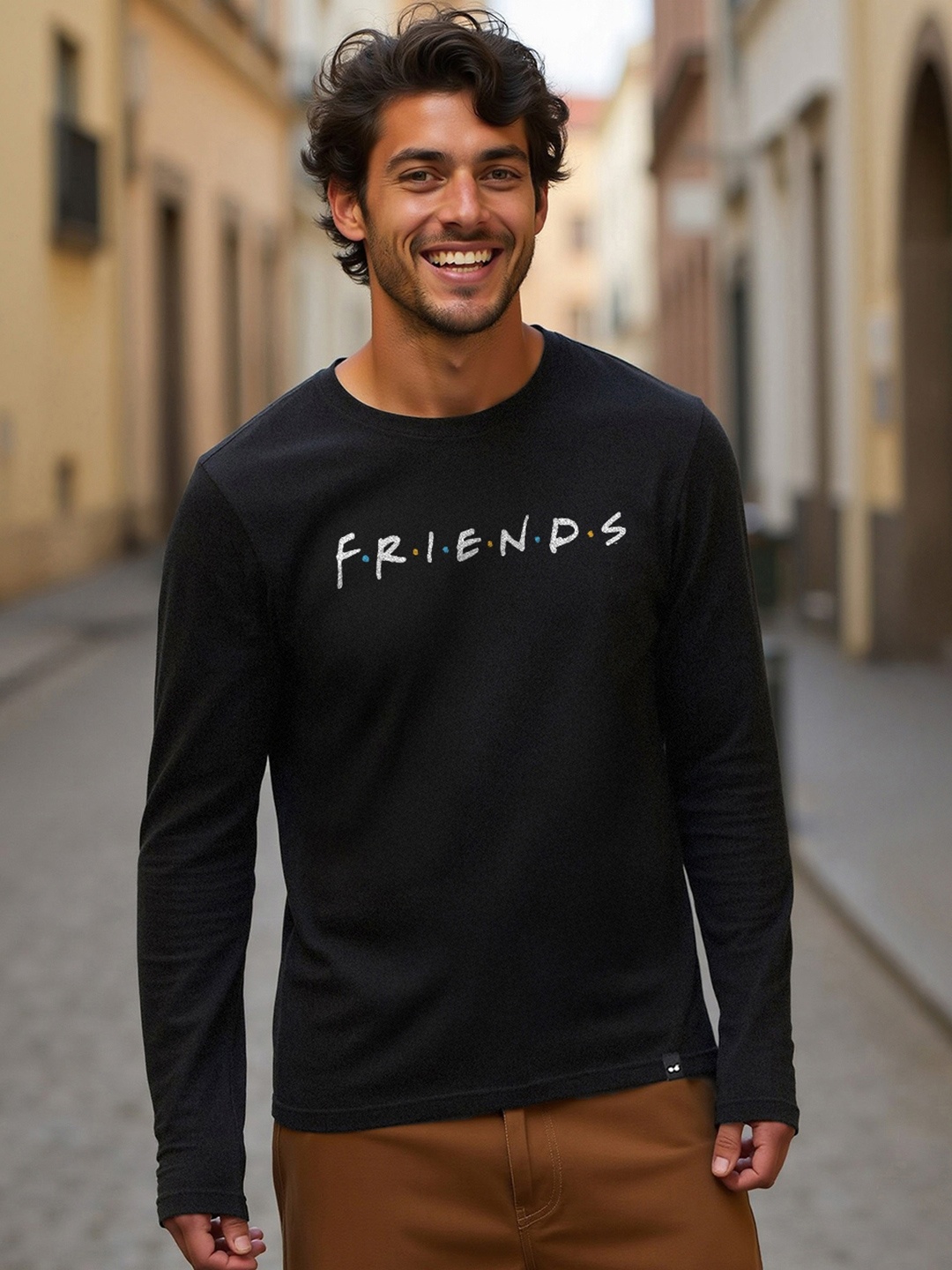 

Bewakoof Official Friends Merchandise Friends Logo Printed T-Shirt, Black