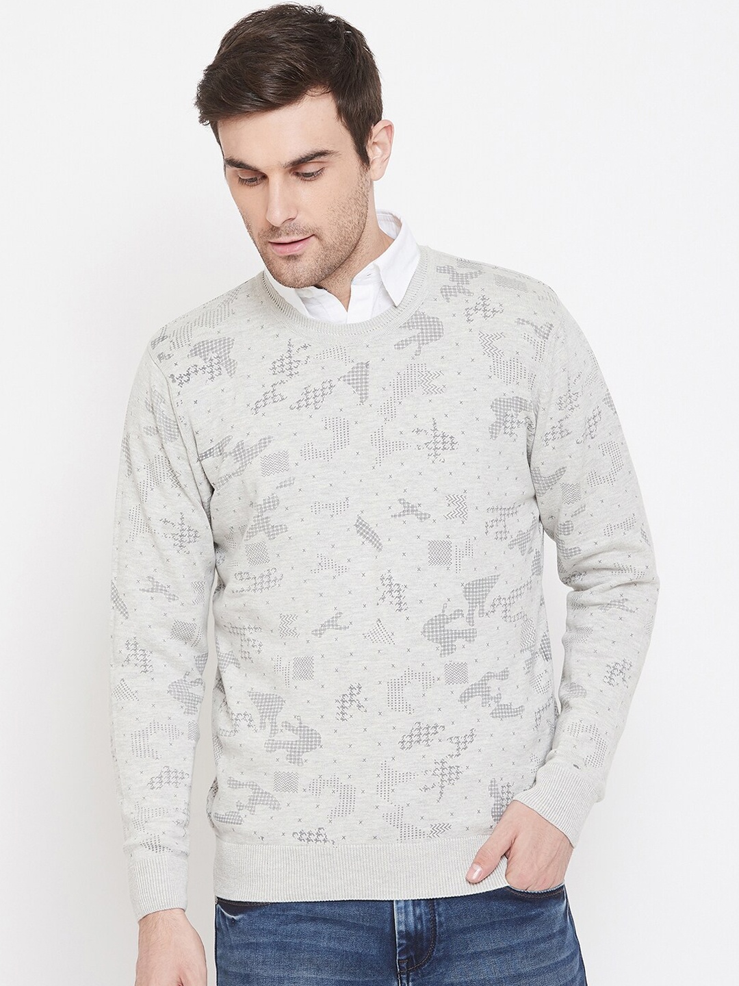 

Crimsoune Club Men Grey Printed Pullover Sweater