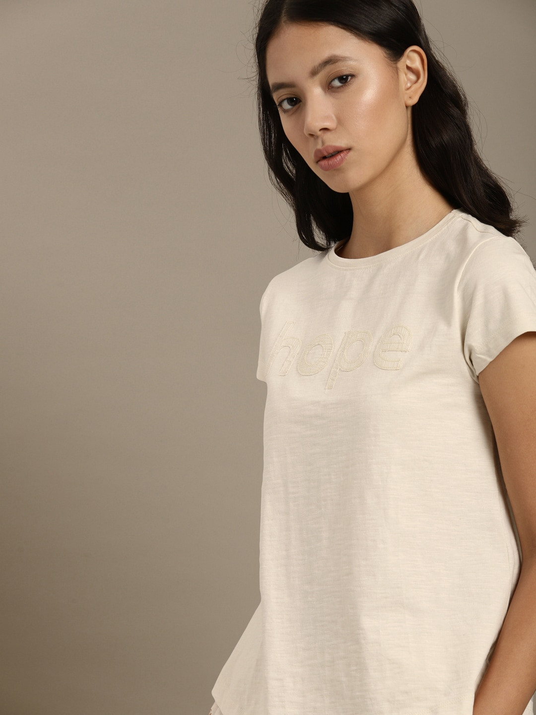 

ether Kora Collection Women Off-White Sustainable Unbleached Fabric Sustainable Pure Cotton T-shirt