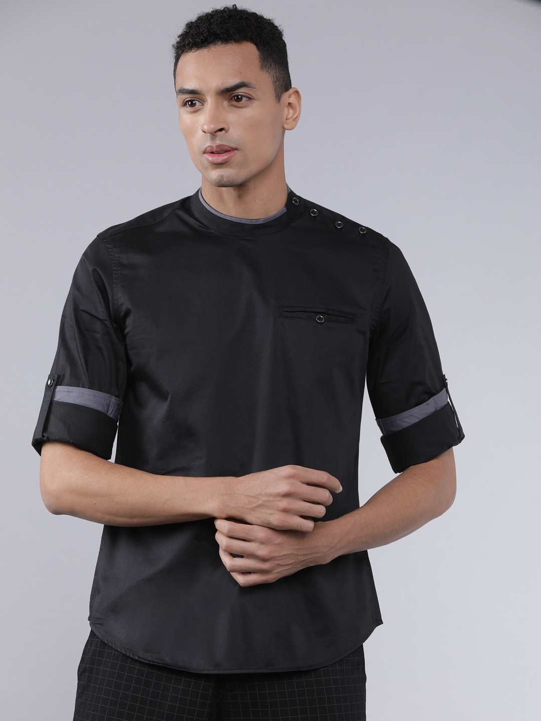 

HIGHLANDER Men Black Slim Fit Solid Casual Shirt