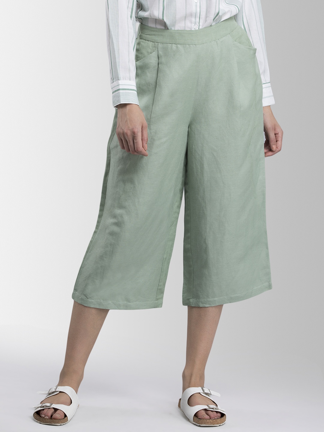 

FableStreet Women Green Loose Fit Solid Linen Culottes