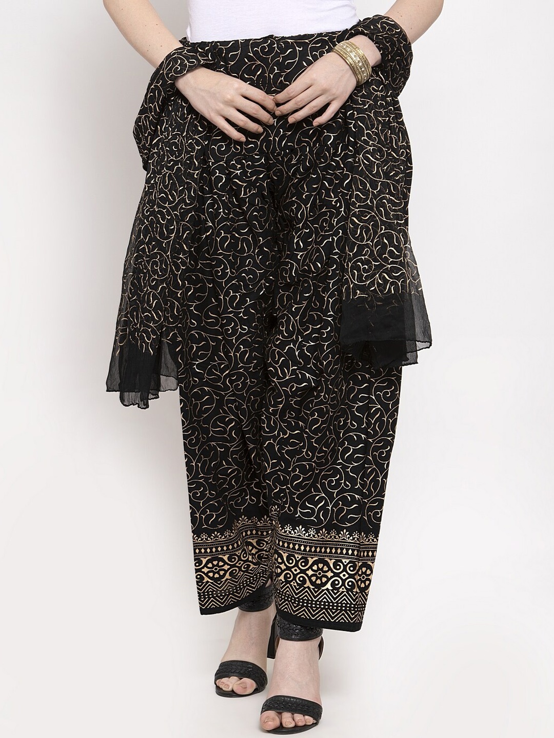 

Clora Creation Women Black & Gold-Coloured Printed Loose-Fit Salwar Dupatta Set