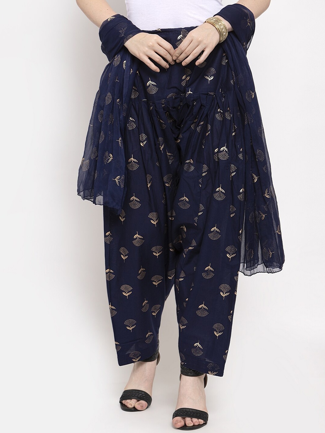 

Clora Creation Women Navy Blue & Gold-Coloured Printed Loose-Fit Salwar Dupatta Set