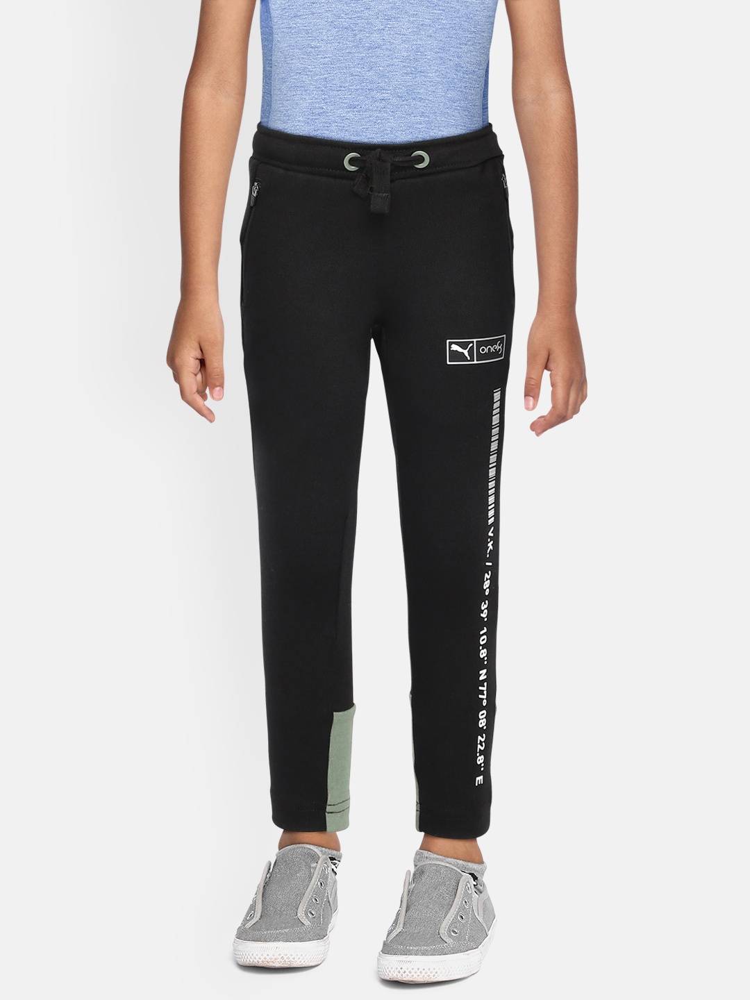 

one8 x PUMA Boys Black Printed Trackpants