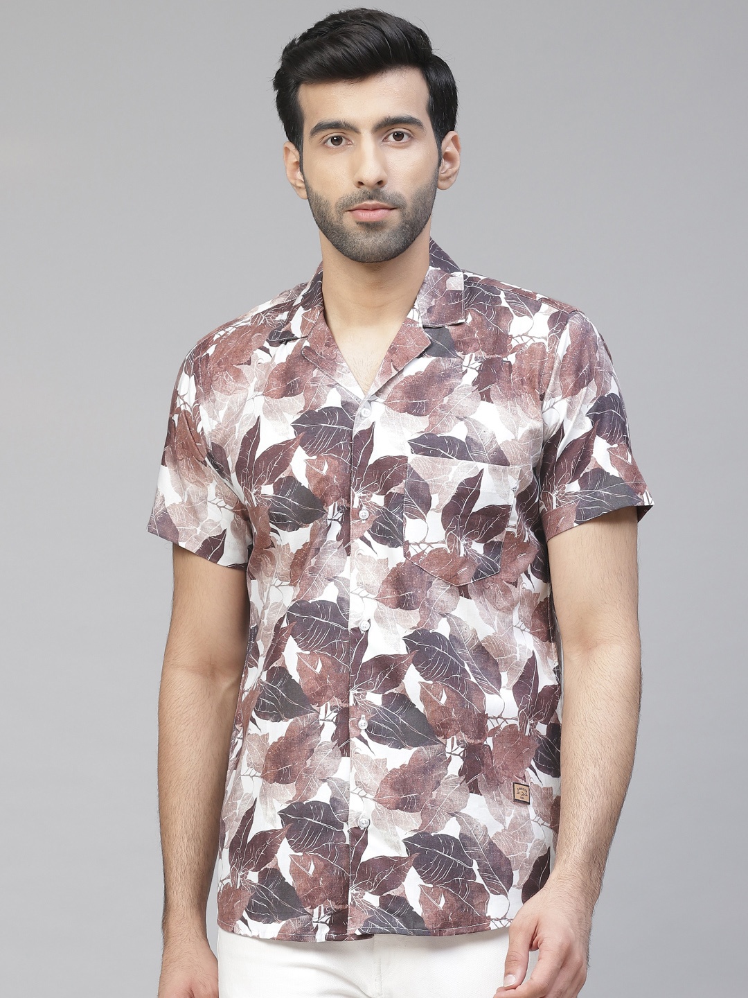 

DENNISON Men Brown & White Smart Slim Fit Tropical Print Casual Shirt