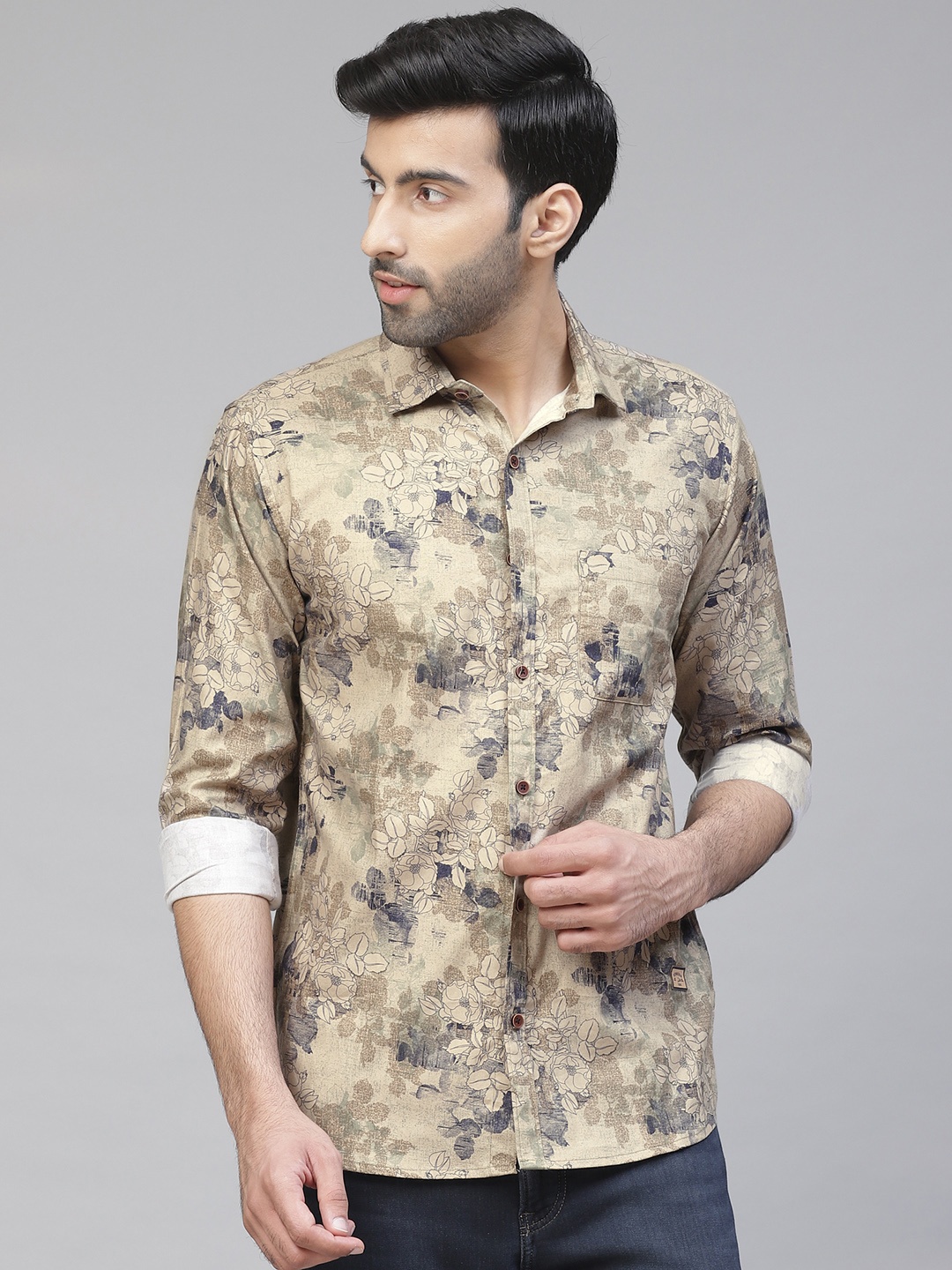

DENNISON Men Beige & Navy Blue Smart Slim Fit Floral Printed Casual Shirt