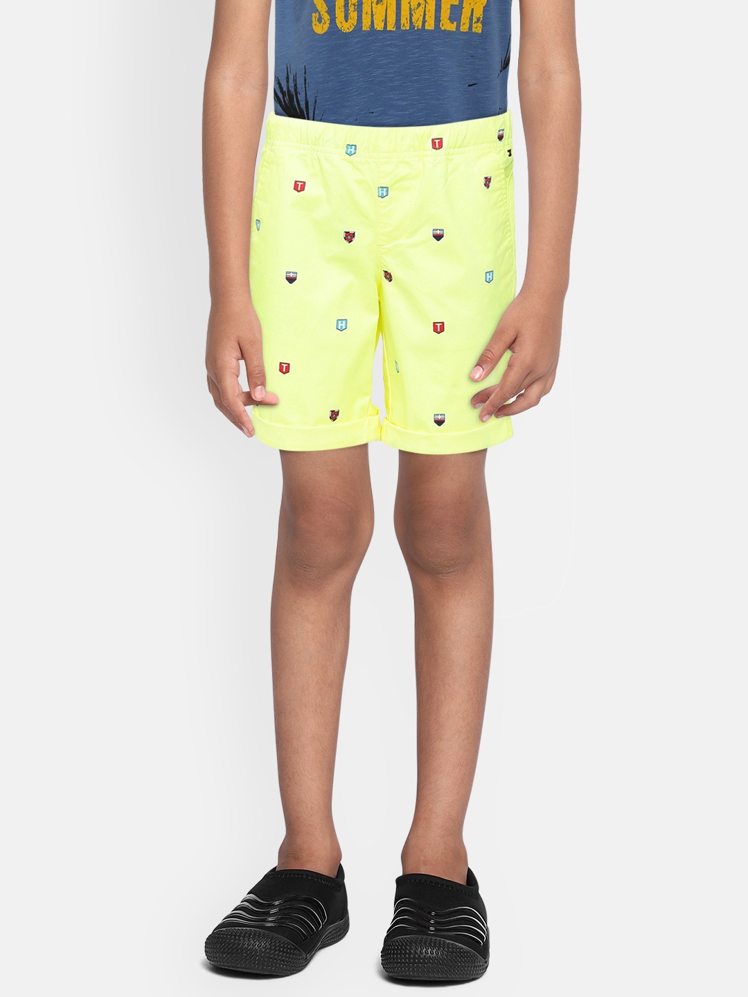 

Tommy Hilfiger Boys Yellow Printed Cotton Regular Fit Chino Shorts