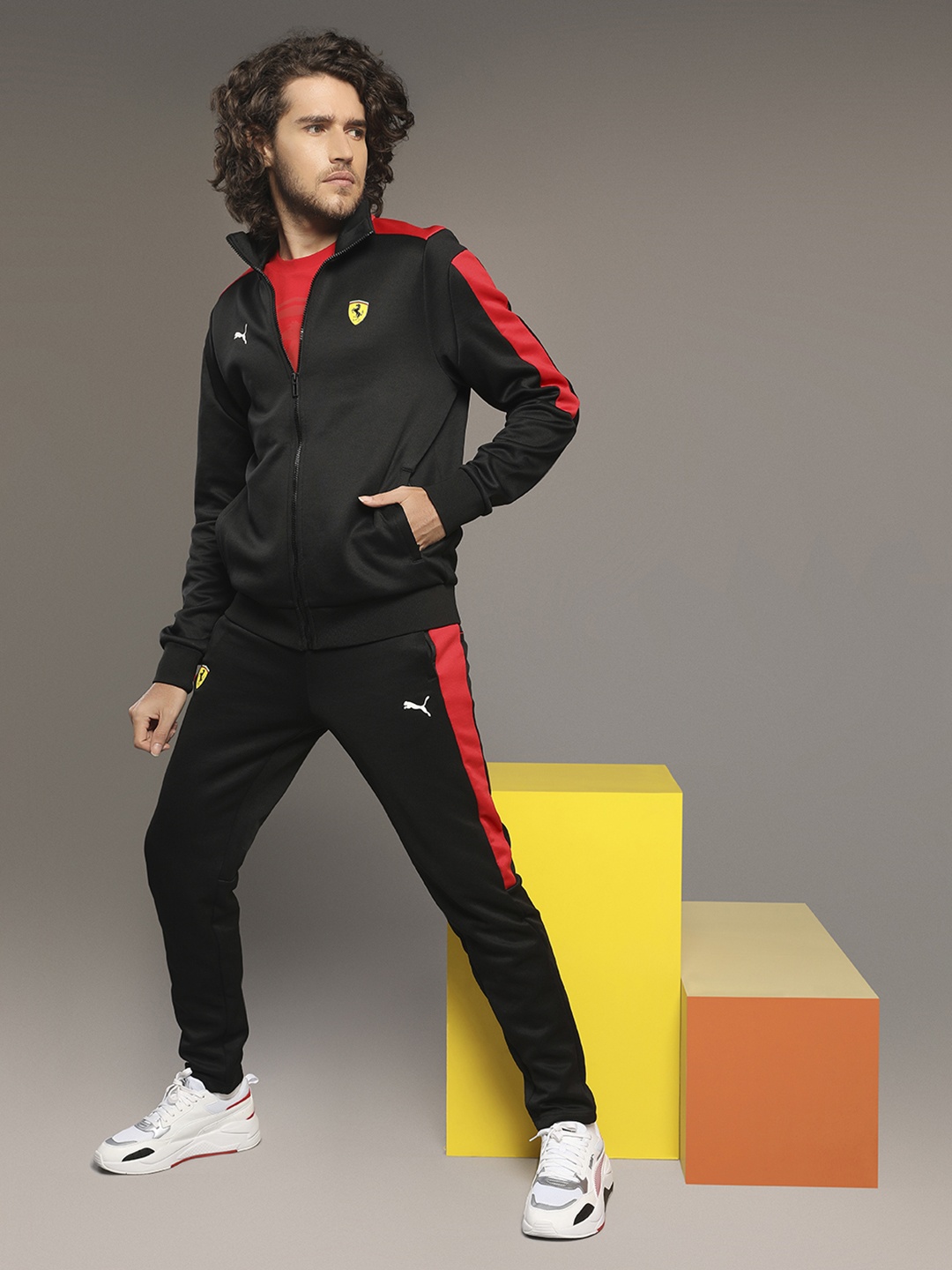 

PUMA Motorsport Men Black Scuderia Ferrari Race T7 Solid Track MSP Jacket