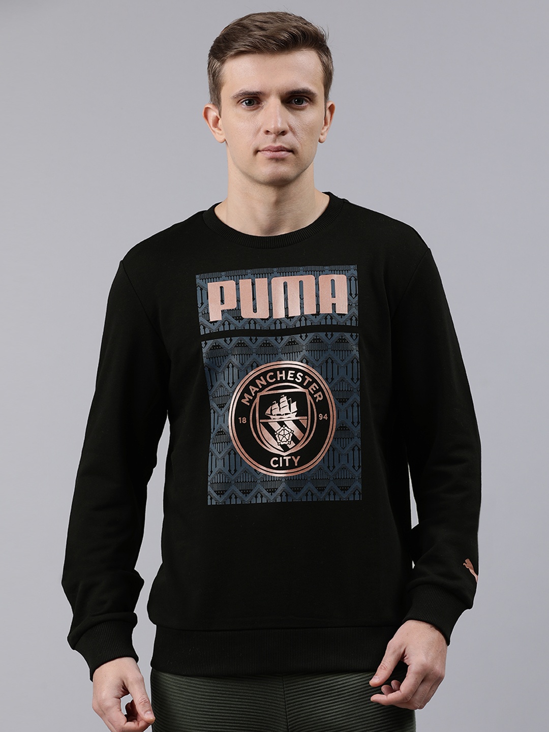 

Puma Men Black & Copper-Toned Printed Football Sweatshirt