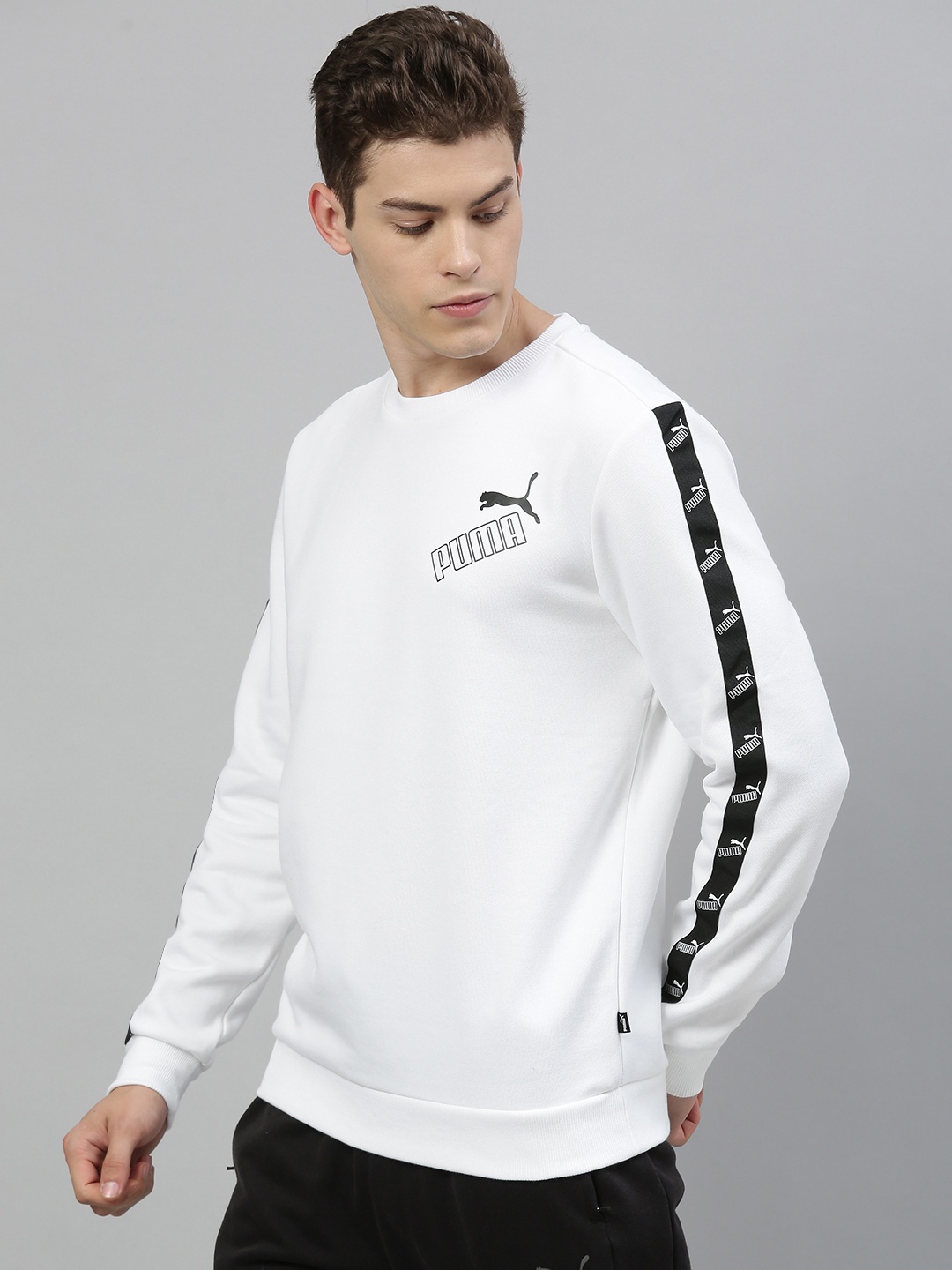 

Puma Men White Solid AMPLIFIED Crew Sweatshirt