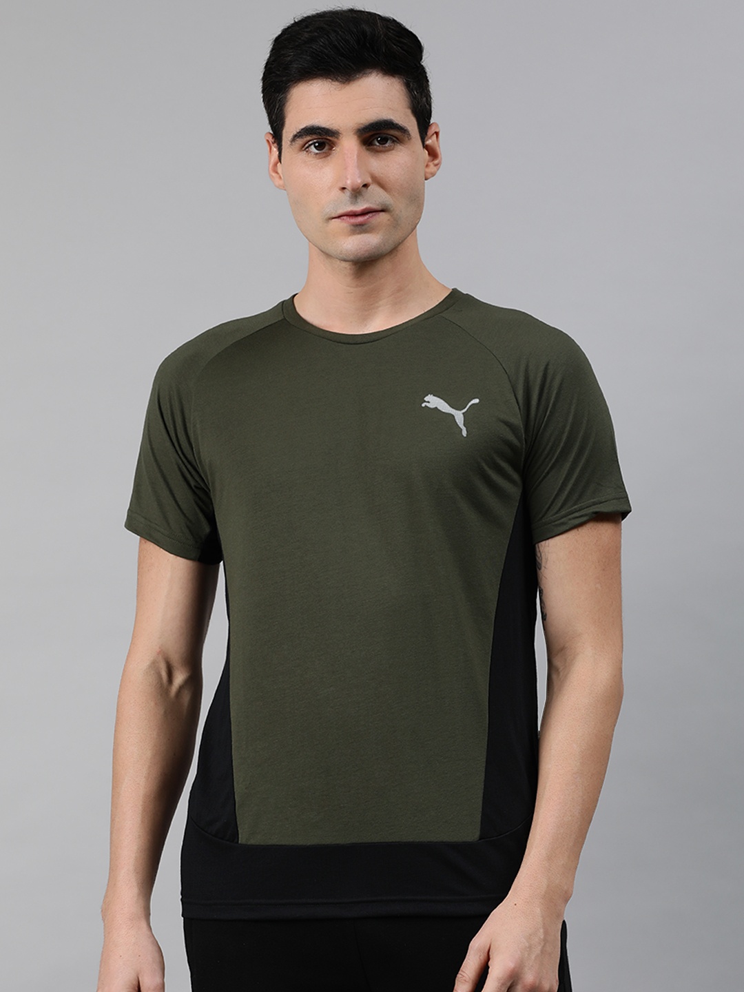 

Puma Men Olive Green & Black Colourblocked Slim Fit dryCELL Round Neck T-shirt
