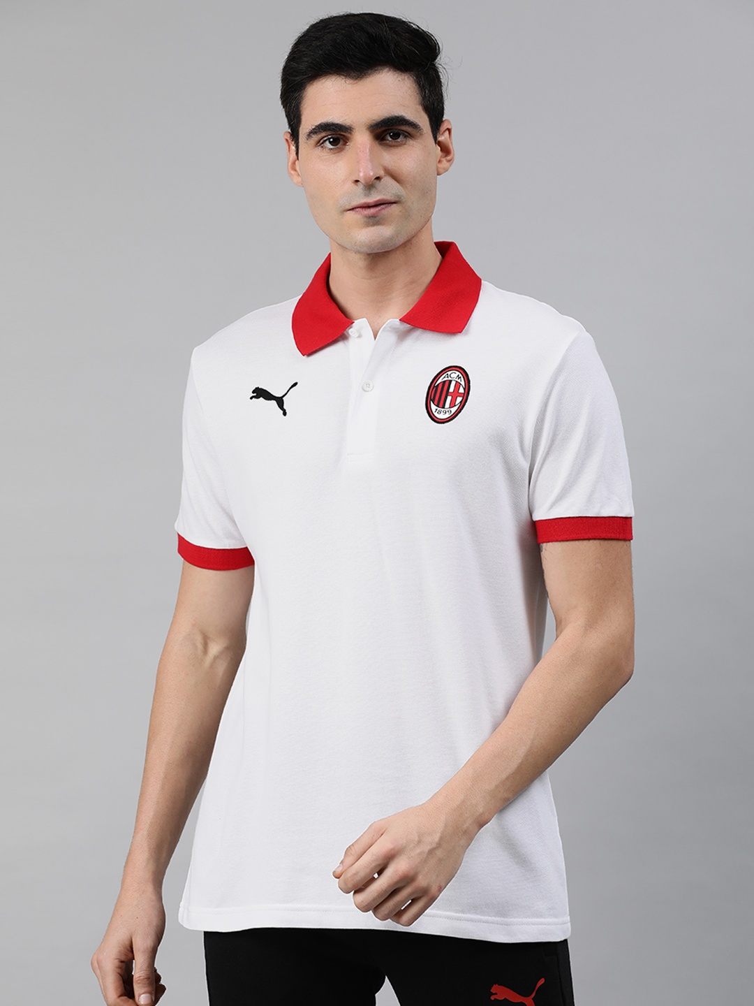 

Puma Men White Solid AC Milan Badge Polo Polo Collar Football T-shirt