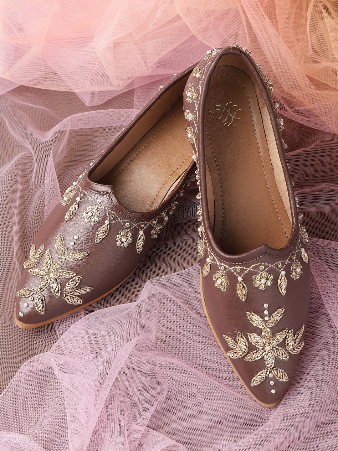 

House of Pataudi Women Brown & Gold-Toned Handcrafted Embellished Mojaris