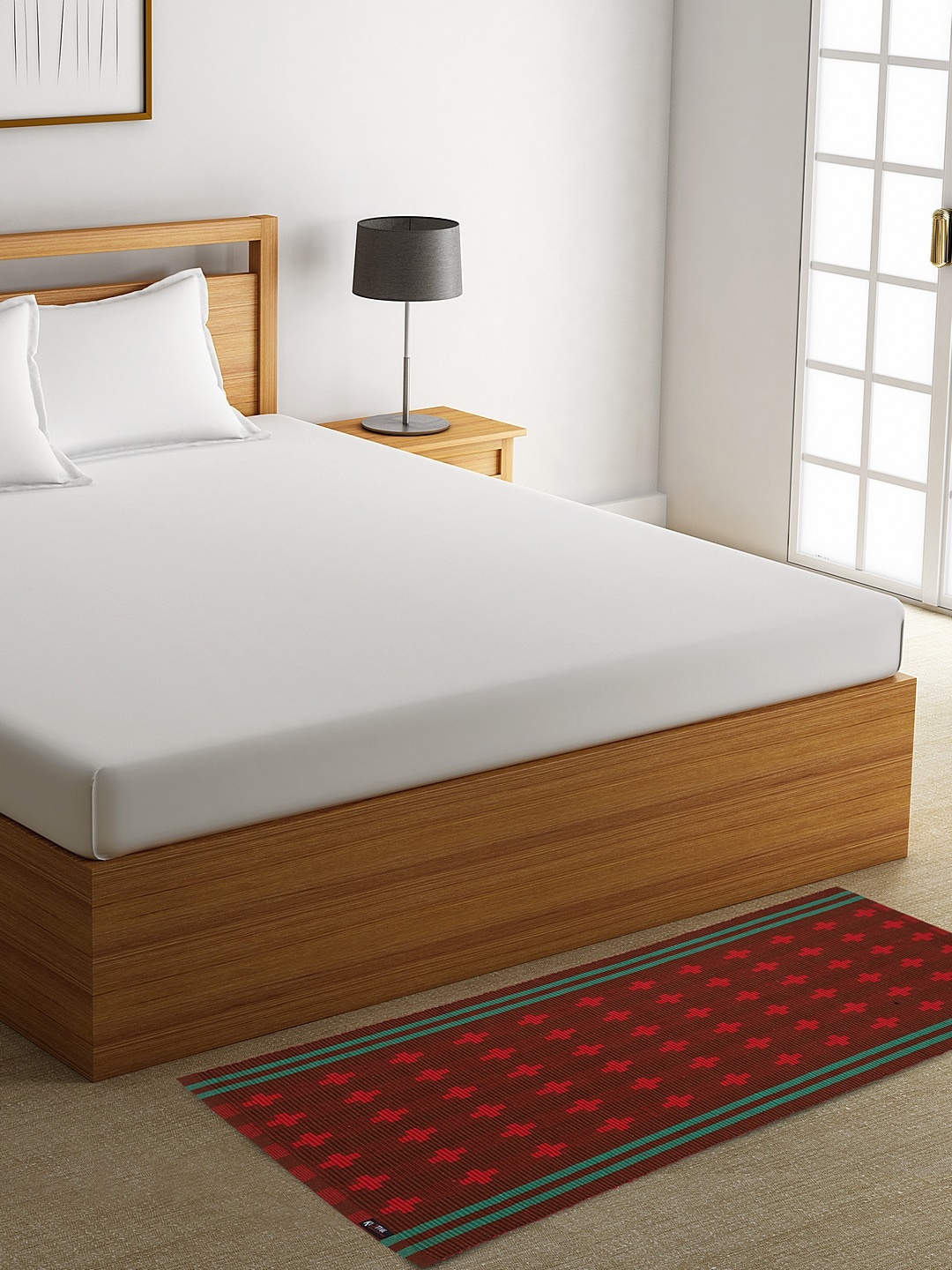 

KLOTTHE Red Rectangular Geometric Floor Mat