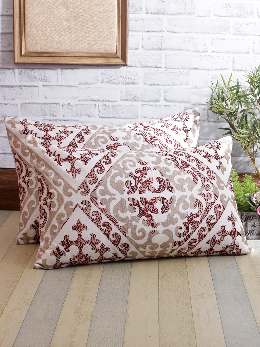 

ROMEE Set Of 2 Off-White & Red Ethnic Motifs Print Pillow Covers