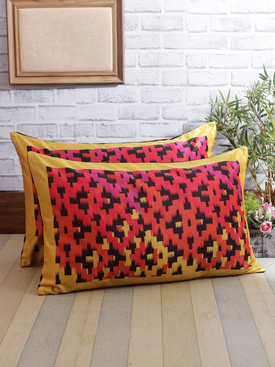 

ROMEE Set Of 2 Maroon & Black Geometric Print Pillow Covers, Orange