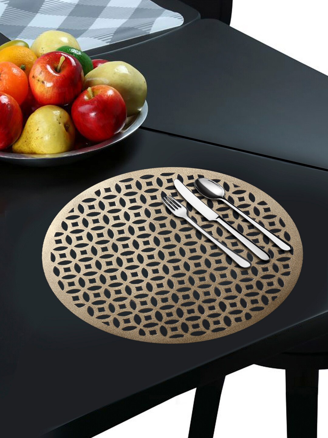 

Kuber Industries Set of 6 Gold-Toned Solid Round Table Placemats