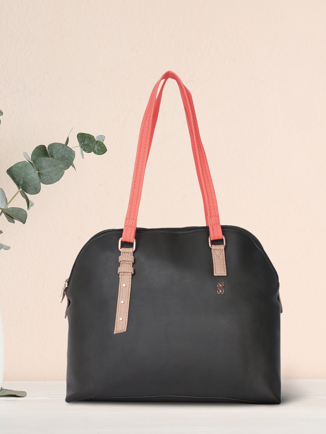 

Baggit Women Black Solid Shoulder Bag