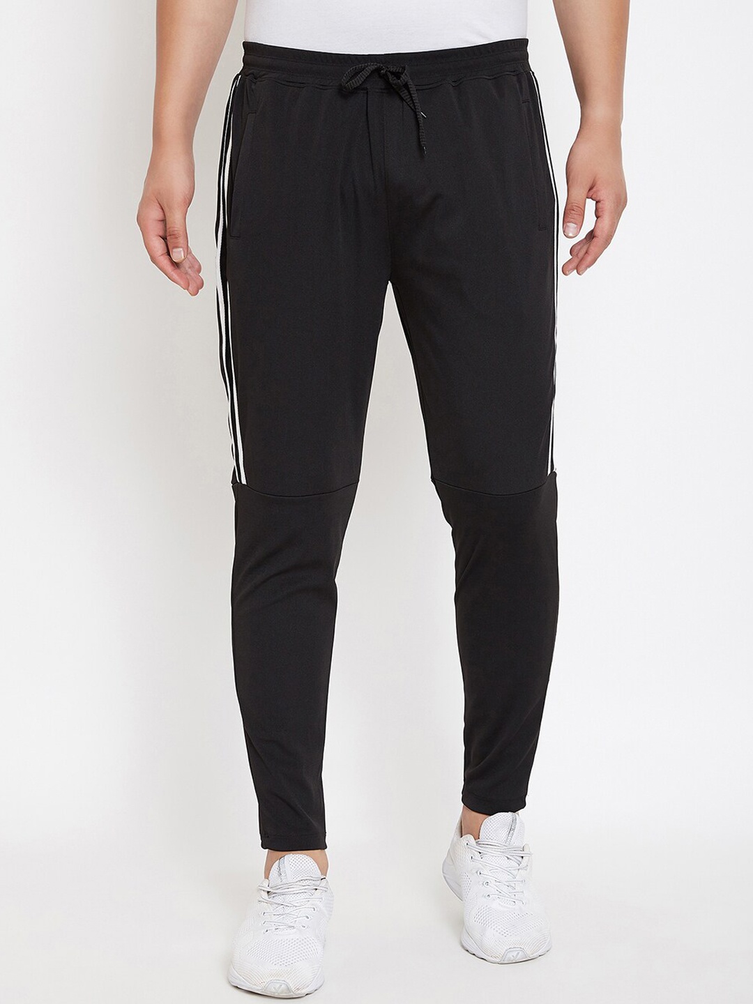 

CHROME & CORAL Men Black Solid Track Pants