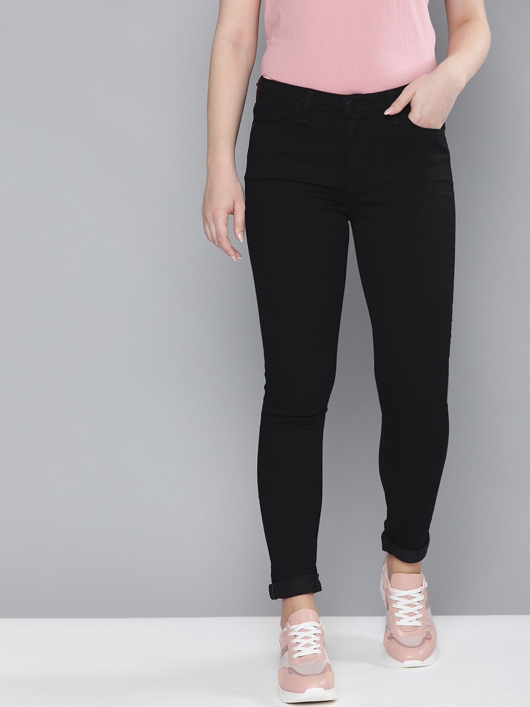 

Levis Women Black Skinny Fit Stretchable Sustainable Jeans