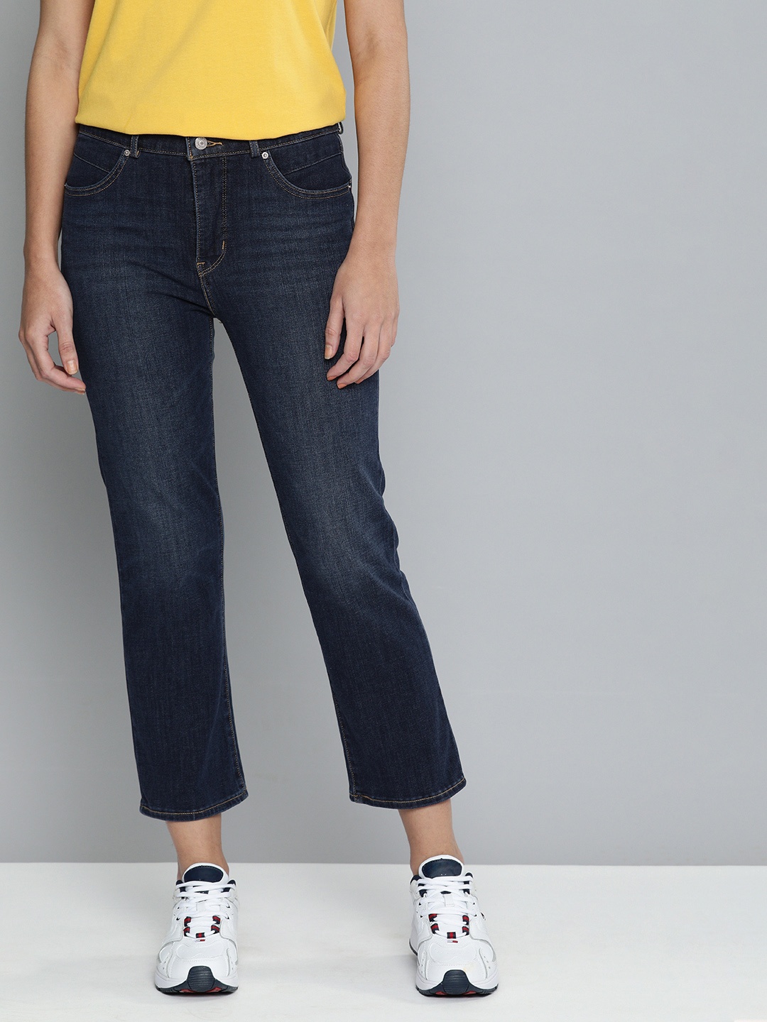 

Levis Women Blue Revel Straight Fit High-Rise Light Fade Stretchable Crop Jeans