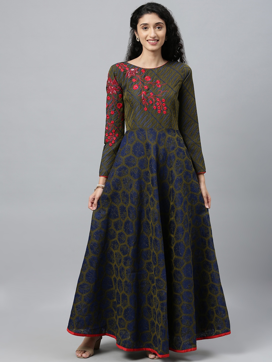 

ETIQUETTE Women Green And Blue Floral Printed A-Line Pleated Kurti