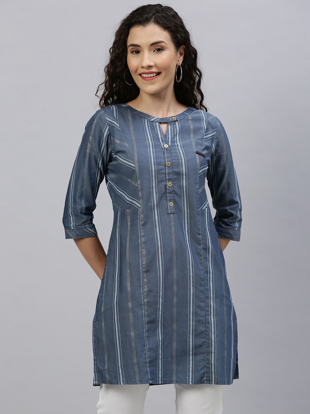 

ETIQUETTE Women Navy Blue & Grey Striped Pure Cotton Straight Kurti