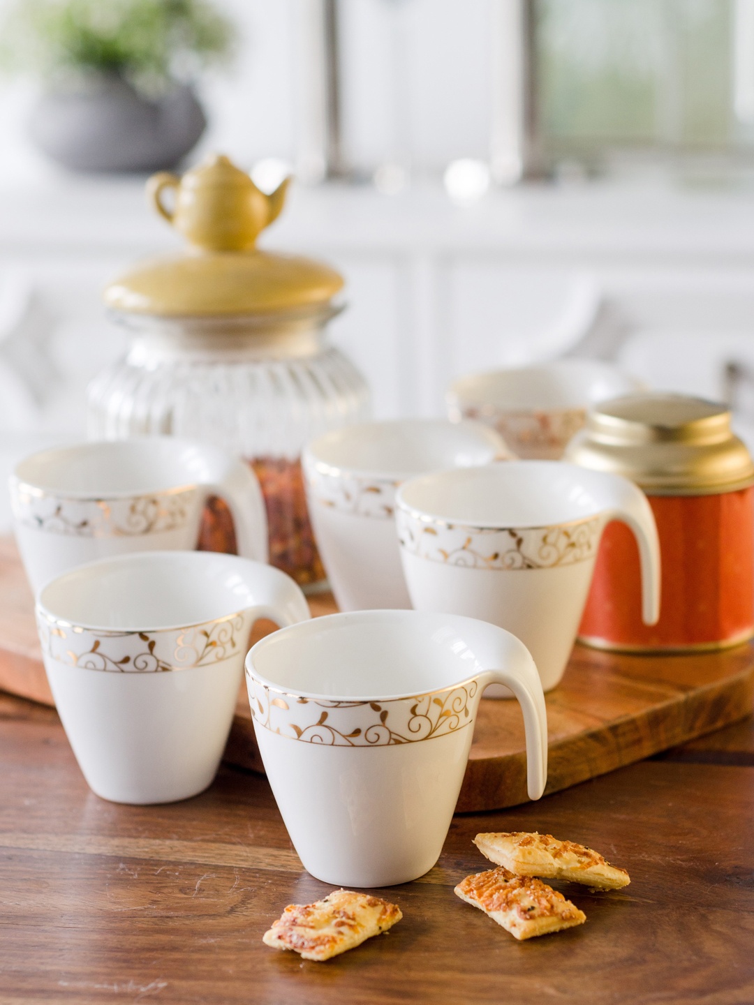 

White Gold Set of 6 White & Gold-Toned Porcelain Mugs