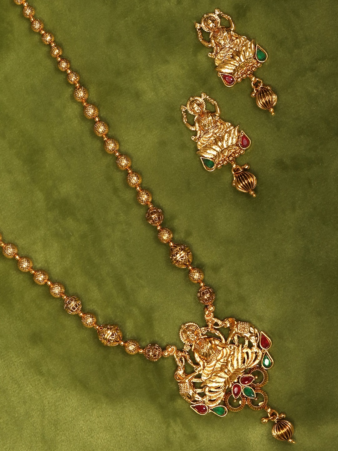 

Priyaasi Green & Magenta Gold-Plated Stone Studded Temple Jewellery Set