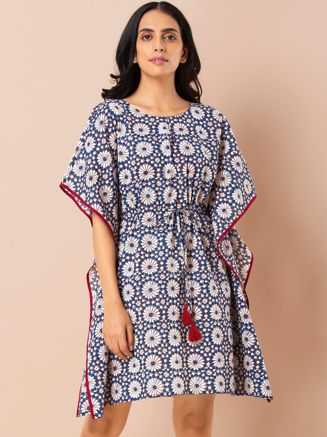 

INDYA Women Indigo Blue & White Floral Print Tie-Up Kaftan Dress